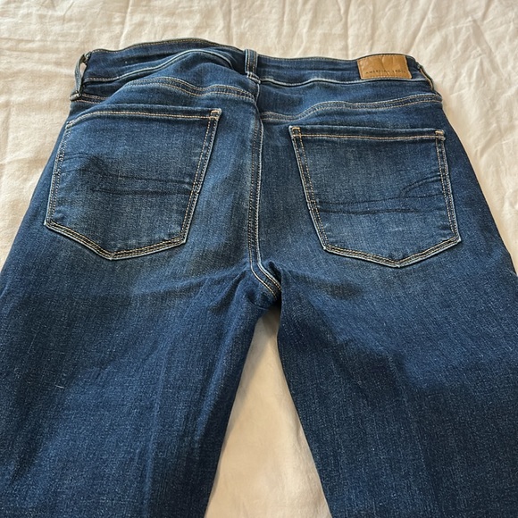 American Eagle dark wash jeans. Size 6 regular - Picture 7 of 7
